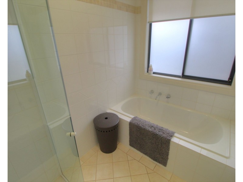 11 Nalara Avenue, Loxton SA 5333