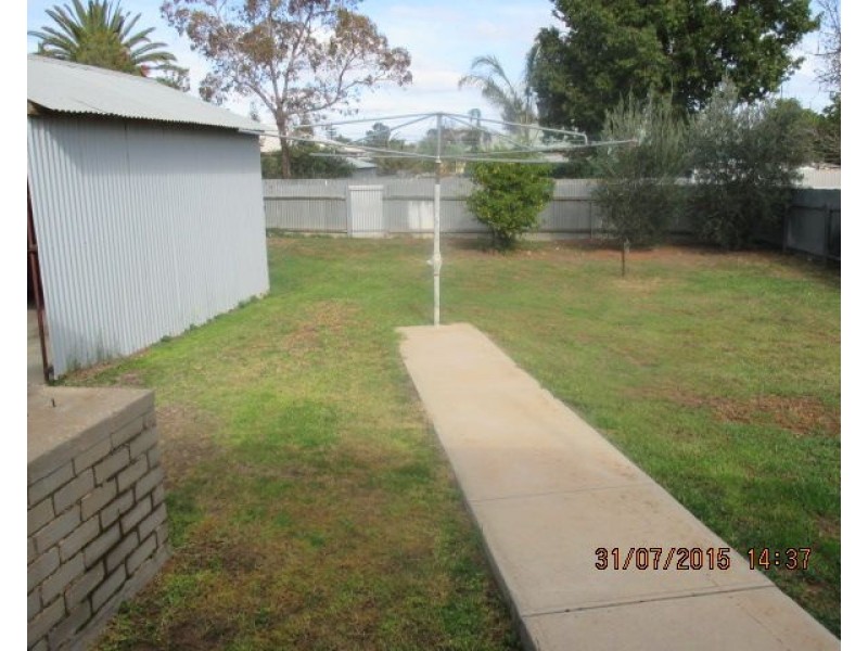 3 Clark Street, Berri SA 5343