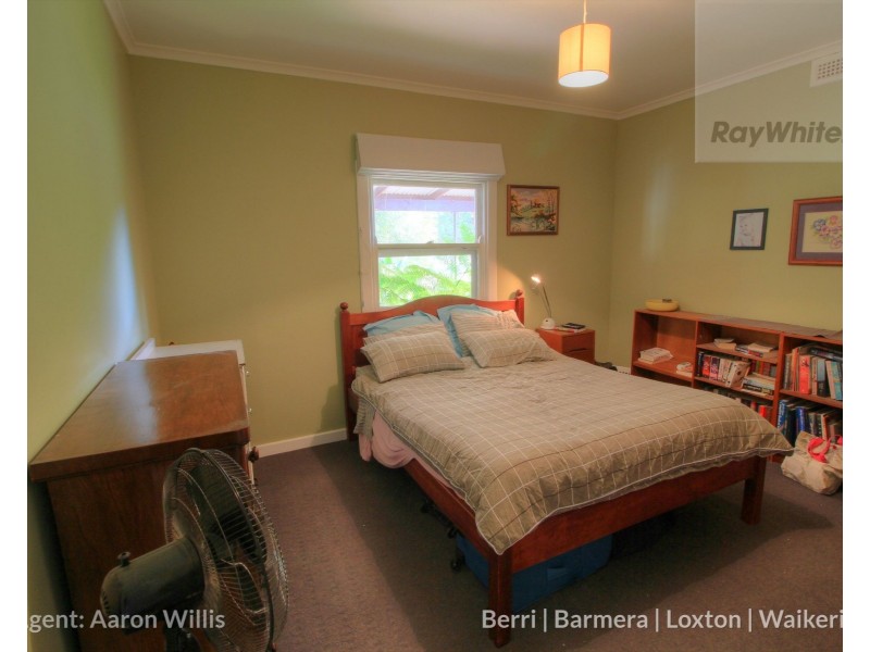 121 Paruna Road, Loxton SA 5333