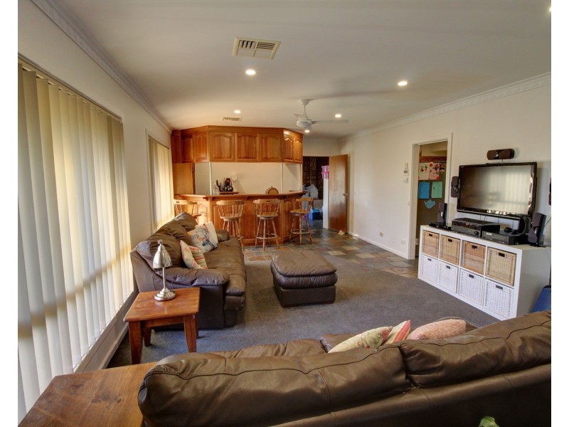 12 Alamein Avenue, Loxton SA 5333