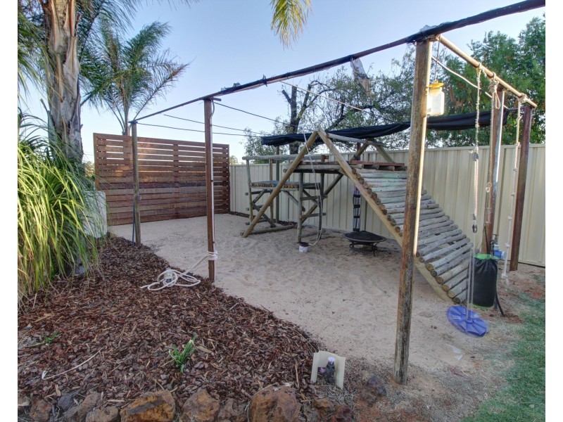 12 Alamein Avenue, Loxton SA 5333