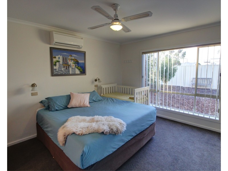 12 Alamein Avenue, Loxton SA 5333