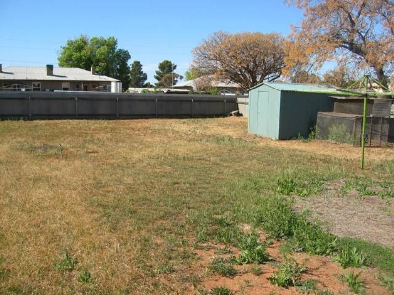 27 Coral Street, Loxton SA 5333