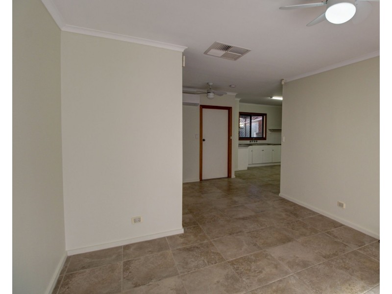 Unit 2, 4 Guy Street, Berri SA 5343