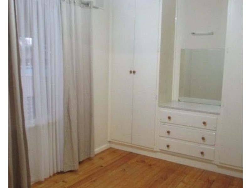 10 Barker Street, Loxton SA 5333