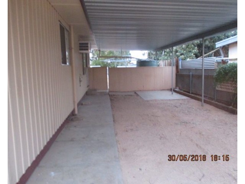 10 Barker Street, Loxton SA 5333