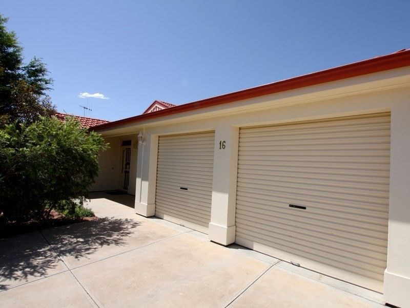 16 McLean Street, Berri SA 5343