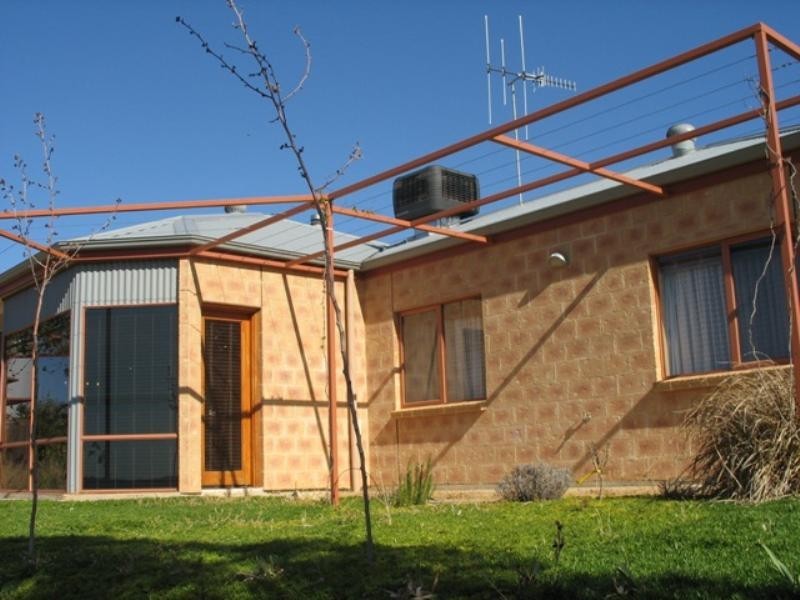 12 Stasinowsky Court, Loxton SA 5333