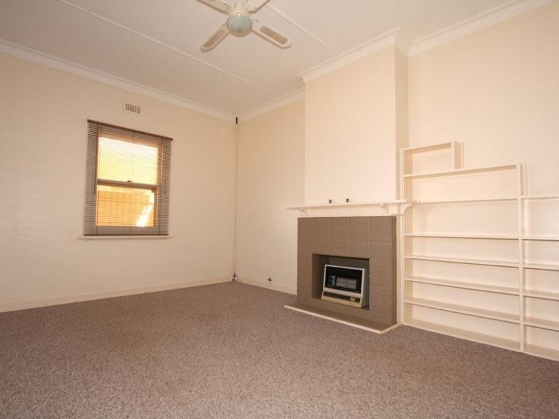 36 Wodonga Avenue, Loxton SA 5333