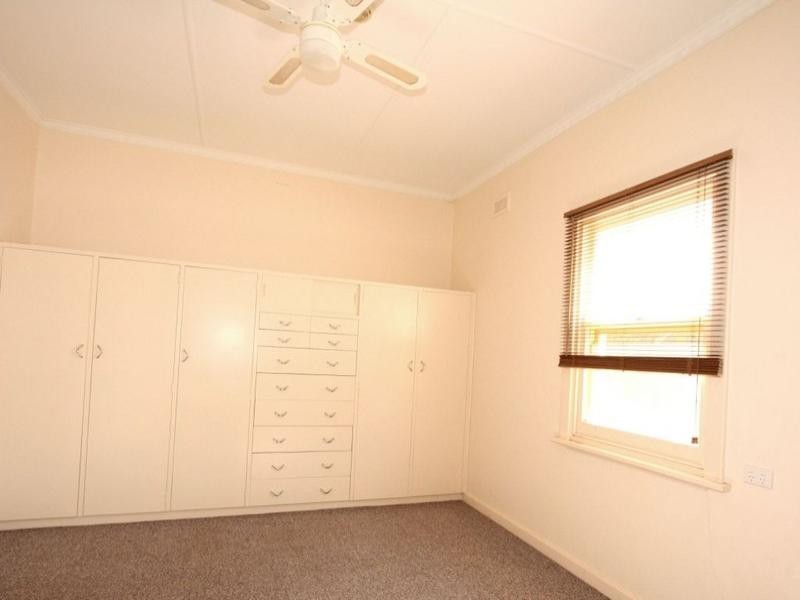 36 Wodonga Avenue, Loxton SA 5333