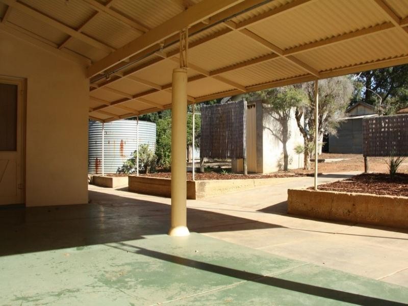 36 Wodonga Avenue, Loxton SA 5333