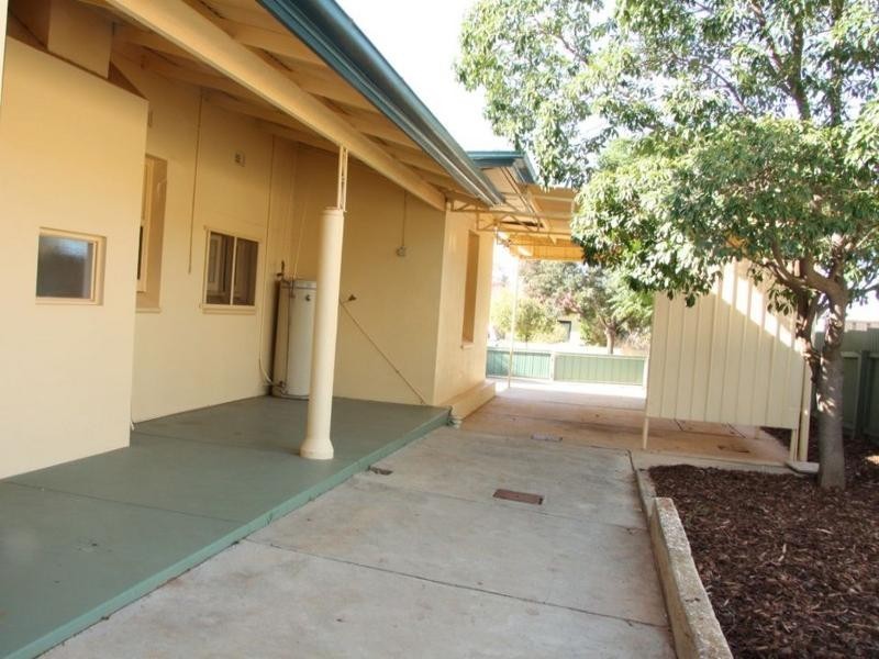 36 Wodonga Avenue, Loxton SA 5333