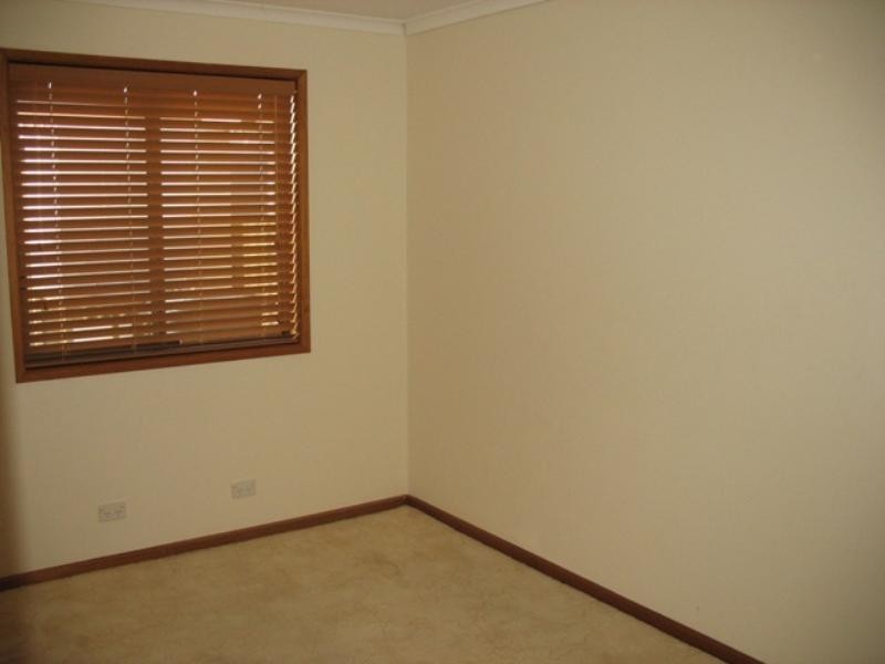 Un 6/7 Reginald Street, Loxton SA 5333