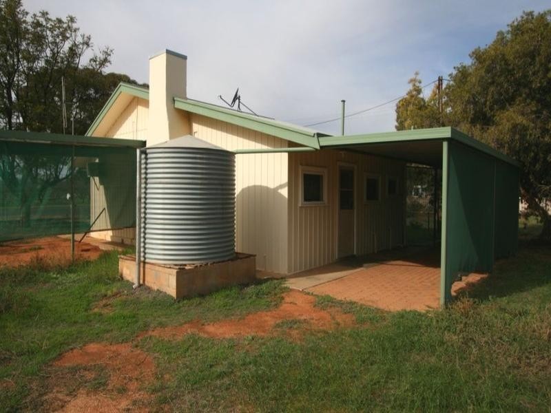 36 Sturt Street, Loxton SA 5333