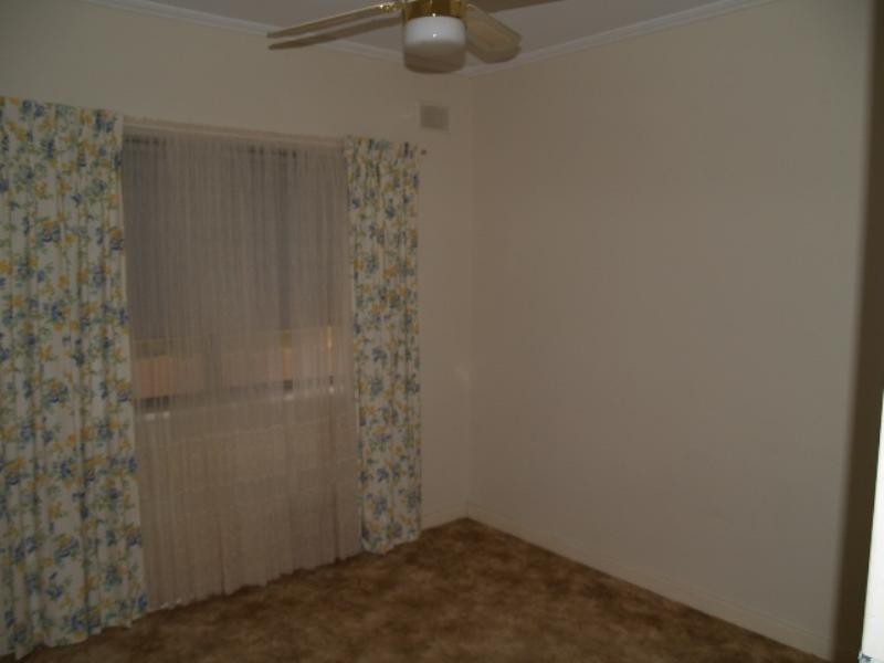 11 Miller Street, Waikerie SA 5330