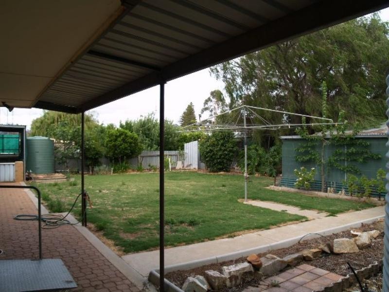 11 Miller Street, Waikerie SA 5330