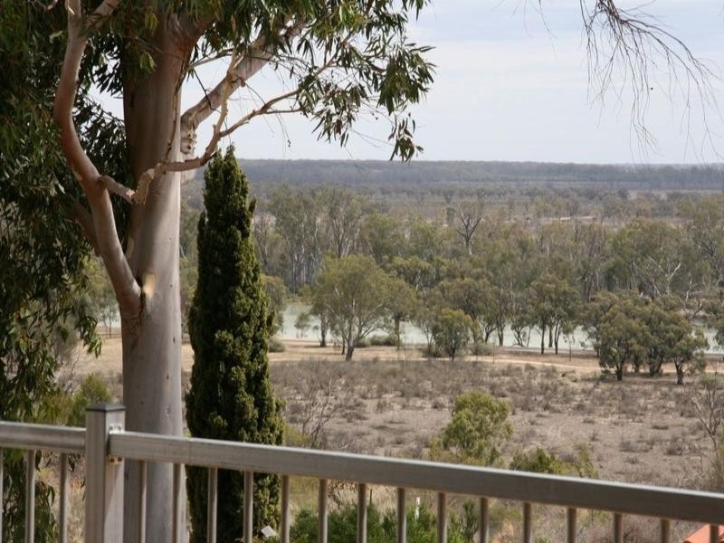 24 Thiele Avenue, Loxton SA 5333