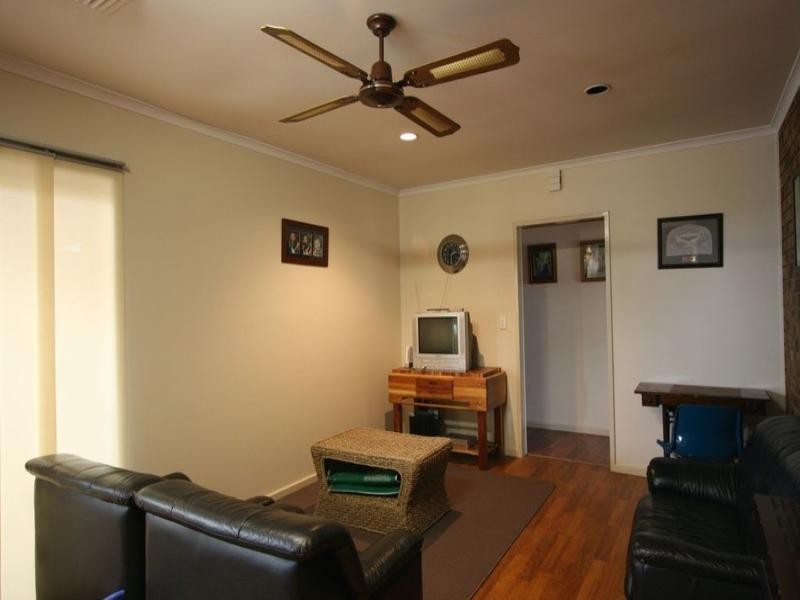 24 Thiele Avenue, Loxton SA 5333