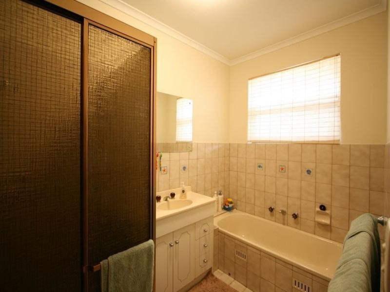 24 Thiele Avenue, Loxton SA 5333