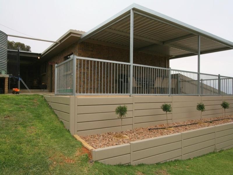 24 Thiele Avenue, Loxton SA 5333