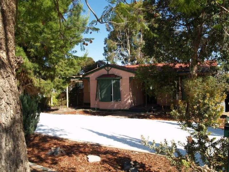 8 Matthews Street, Waikerie SA 5330