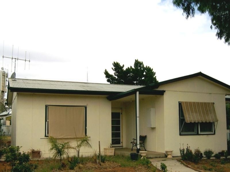 13 Bonnar Street, Barmera SA 5345