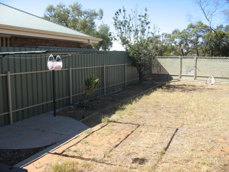 6 Links Crescent, Barmera SA 5345