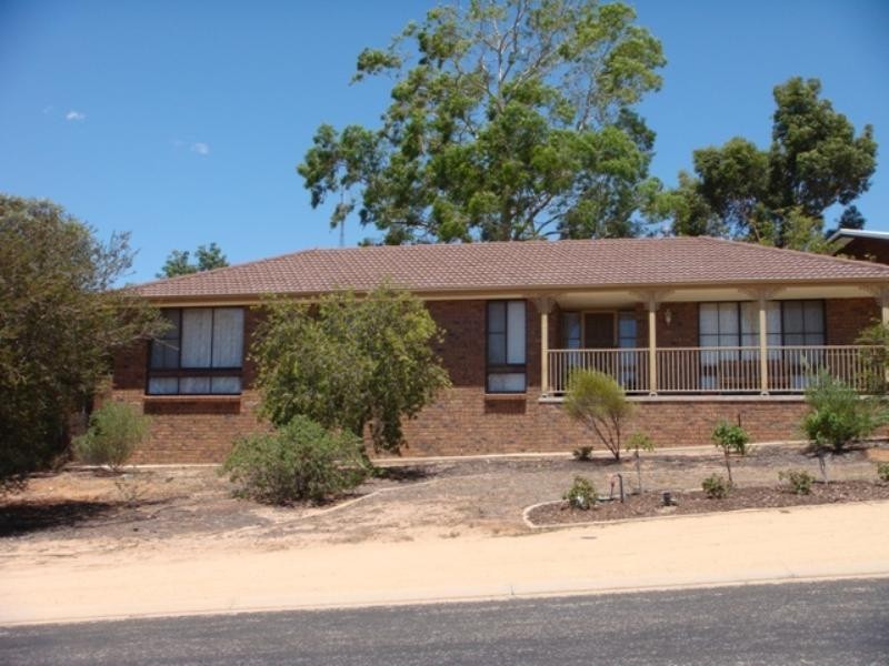 14 Thiele Avenue, Loxton SA 5333