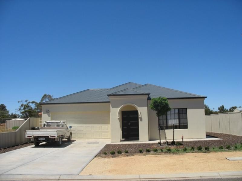 1A Stasinowsky Court, Loxton SA 5333