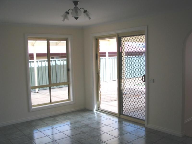 2/5 Edwards Crescent, Waikerie SA 5330