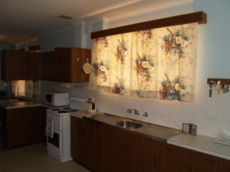 1 Miller Street, Waikerie SA 5330