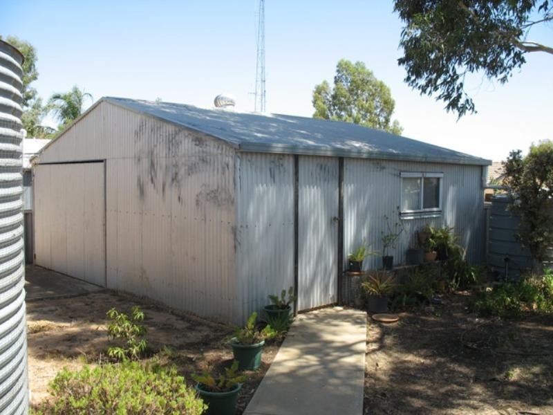 15 Westbrook Avenue, Loxton SA 5333