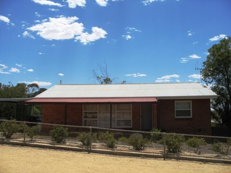 70 Drabsch Street, Loxton SA 5333