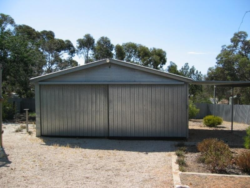 70 Drabsch Street, Loxton SA 5333