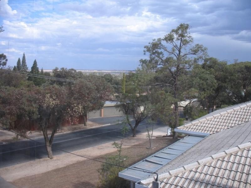 14 Derrick Street, Berri SA 5343