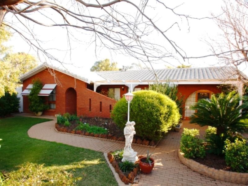 30 Sixth Street, Loxton SA 5333