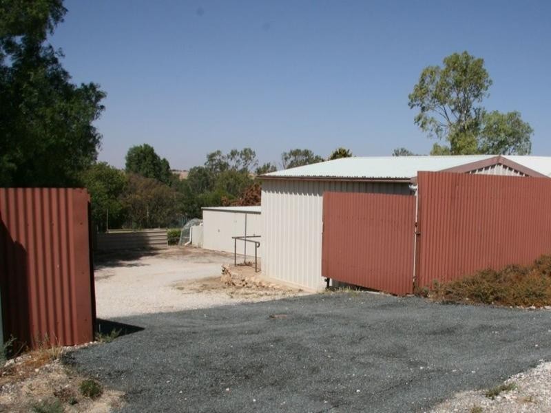 36 Egerton Street, Blanchetown SA 5357