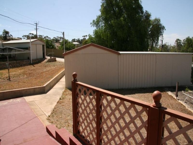 36 Egerton Street, Blanchetown SA 5357