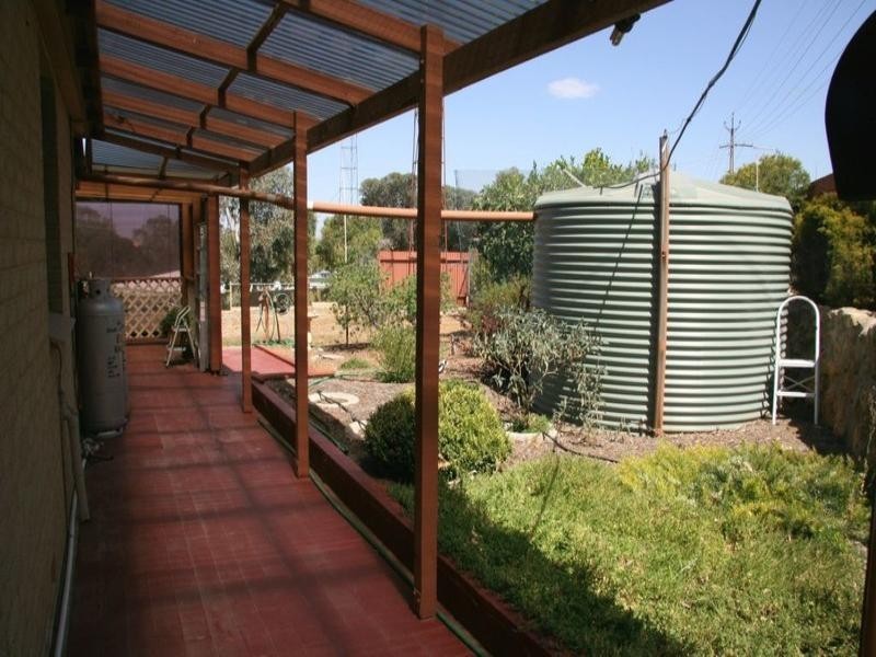 36 Egerton Street, Blanchetown SA 5357