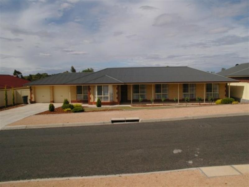 37 Mary Starr Drive, Waikerie SA 5330