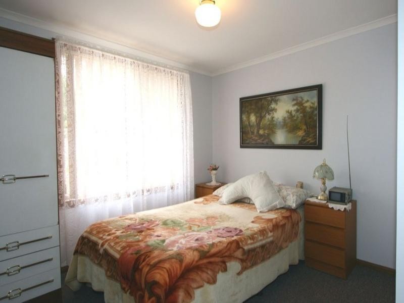 4 Edwards Crescent, Waikerie SA 5330