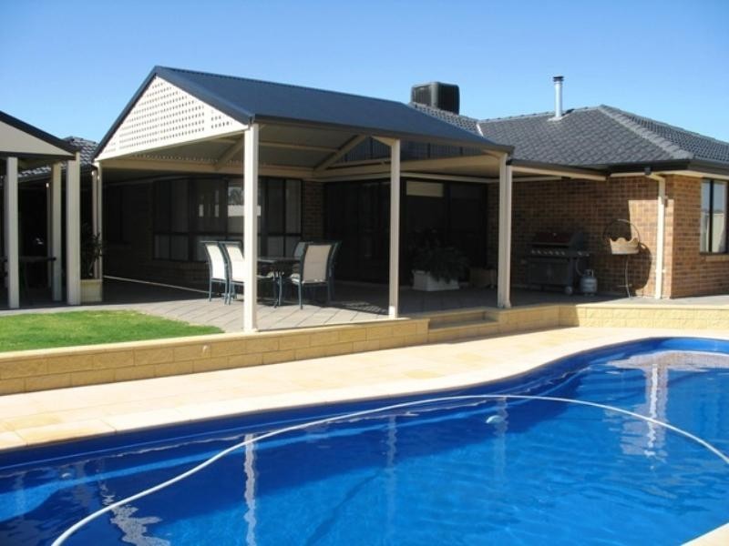 16 Schaefer Drive, Loxton SA 5333