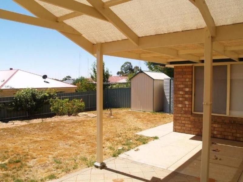 2/5 Edwards Crescent, Waikerie SA 5330