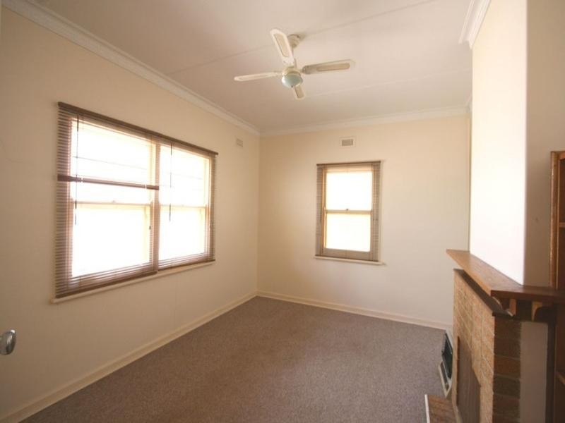 36 Wodonga Avenue, Loxton SA 5333