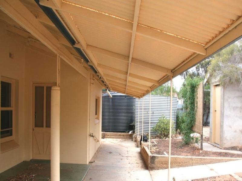 36 Wodonga Avenue, Loxton SA 5333