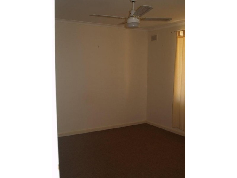 11 Civic Avenue, Waikerie SA 5330