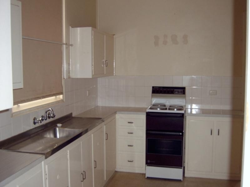 16 Geraldton Street, Loxton SA 5333