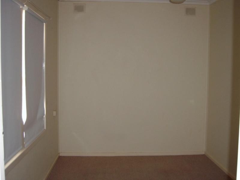 16 Geraldton Street, Loxton SA 5333