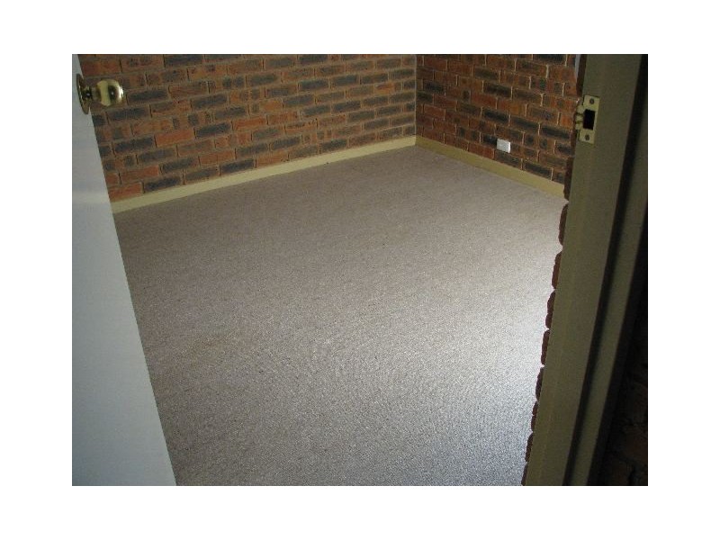 2/84 Powell, Berri SA 5343