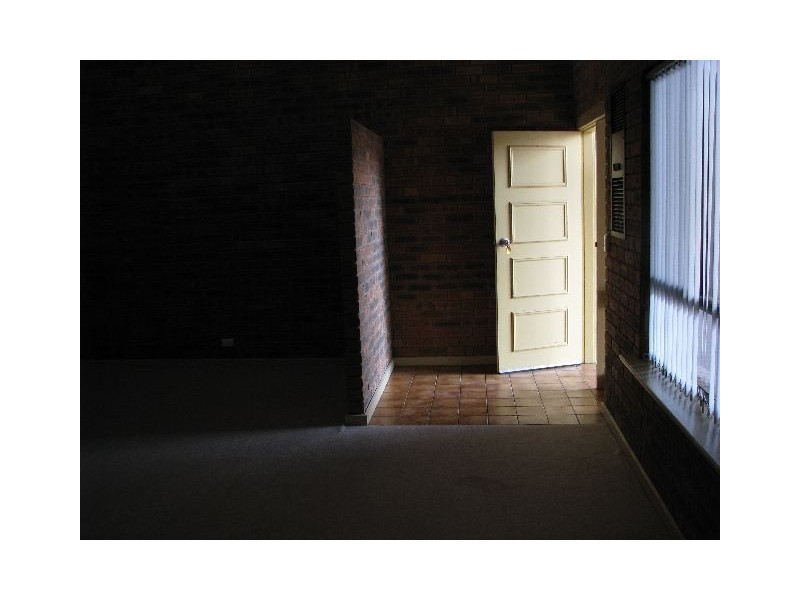 2/84 Powell, Berri SA 5343